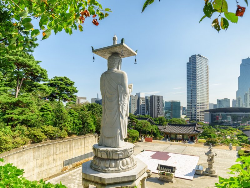 Seoul Sojourn: Southern Charms & Chic Gangnam Seoul Sojourn: Southern Charms & Chic Gangnam at Bongeunsa