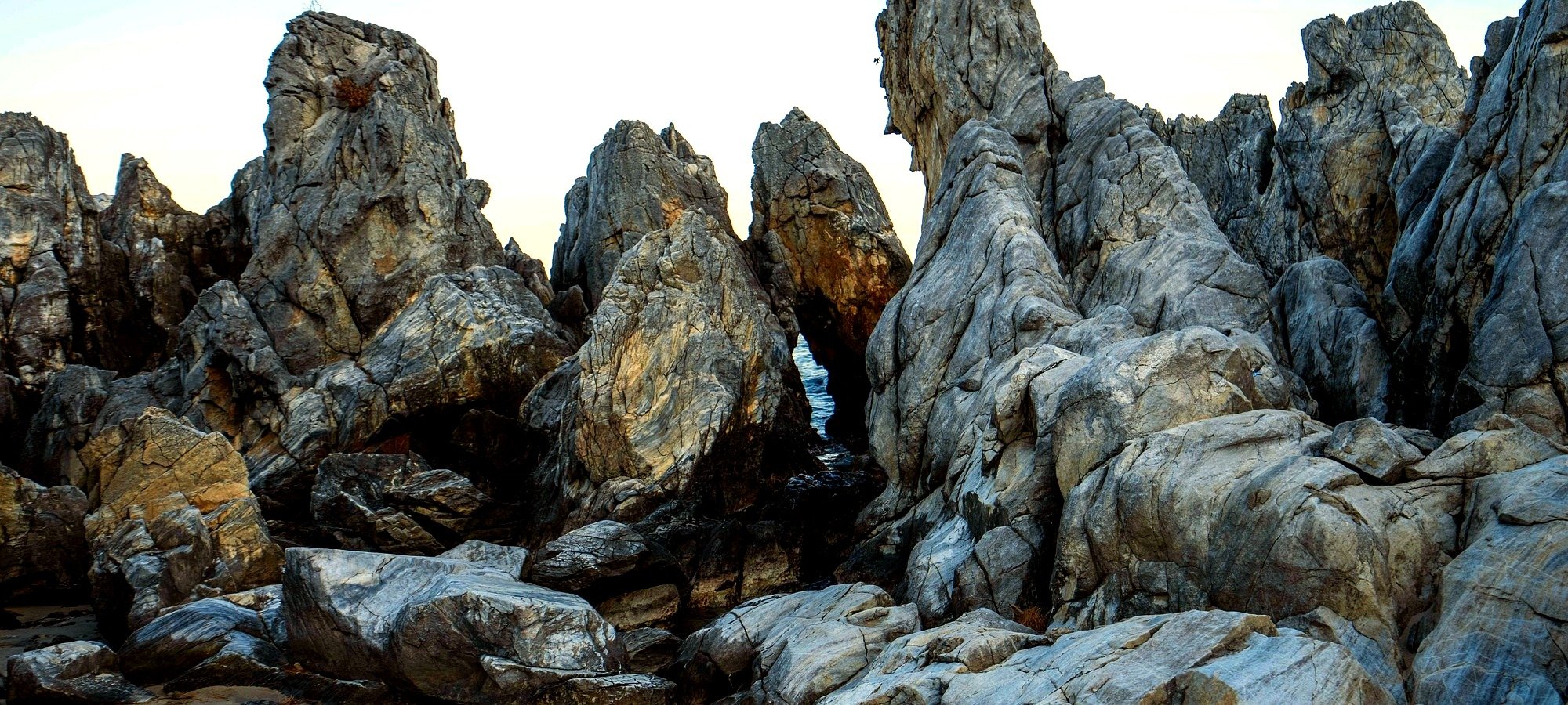 BTS Army tour itinerary with all locations Map showing BTS locations tour route from Seoul to Yongin and Hakdong