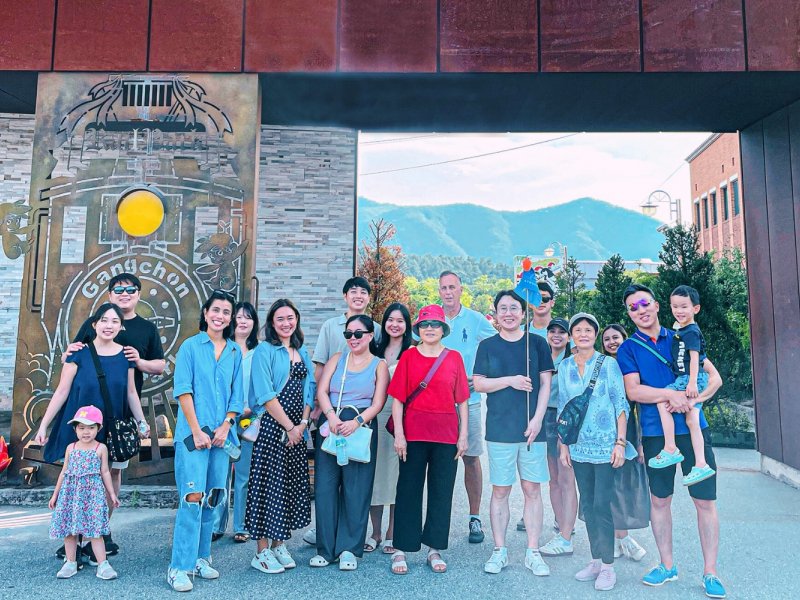 Top Reasons to Join This Tour Photo collage - Nami in four seasons and railbike