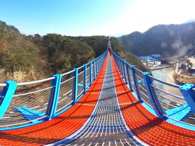 Wonju: Sogeumsan Suspension Bridge Wonju: Sogeumsan Suspension Bridge