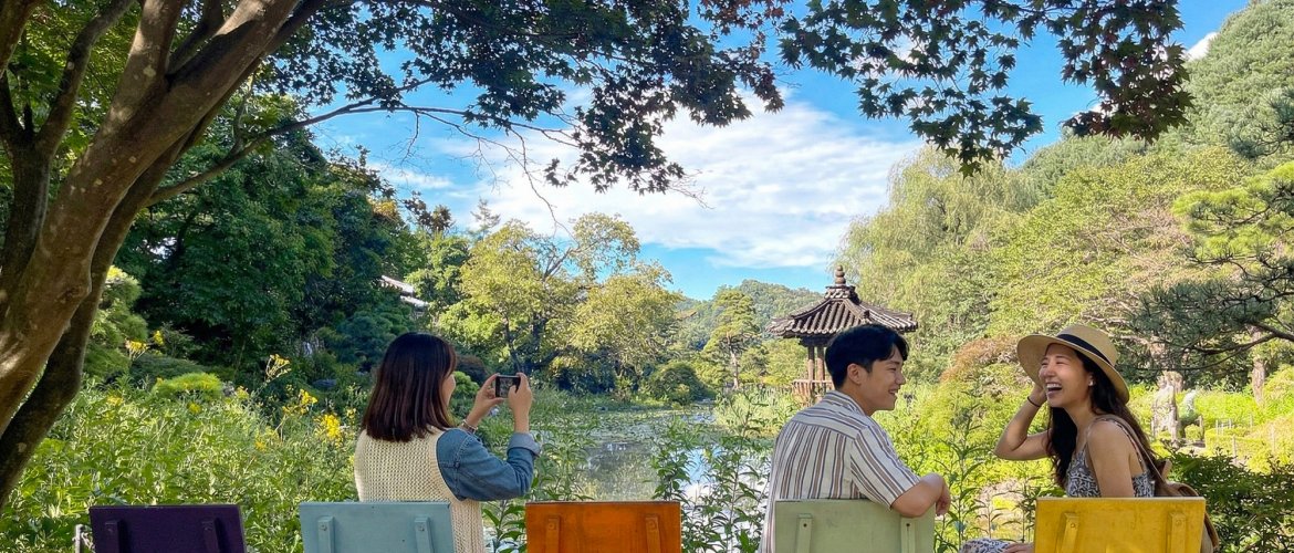 Important information for booking Nami Island + Petite France & Italian Village + Gangchon Railbike + The Garden of Morning Calm One Day Tour Travelers preparing for tour with comfortable clothing and backpacks